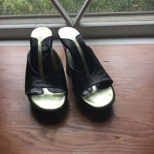 Bebe leather dress shoes / sandals